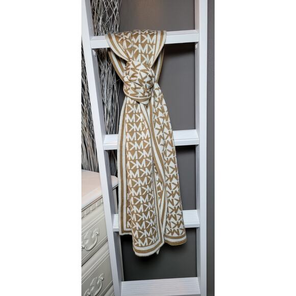 MICHAEL KORS Scarf MK Monogram Tan Beige White Knit Logo Border 64 x 11" - Picture 1 of 4
